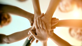 中国人民外交学会会长吴恳撰文谈人民外交：植根人民，守正创新，推动构建人类命运共同体