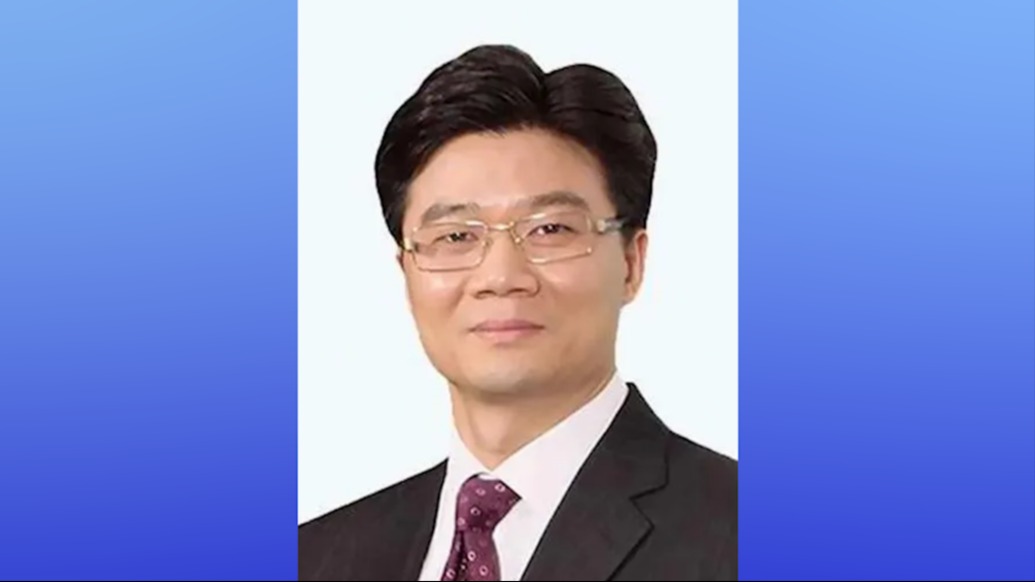 何飚任國(guó)家廣播電視總局副局長(zhǎng)、黨組成員