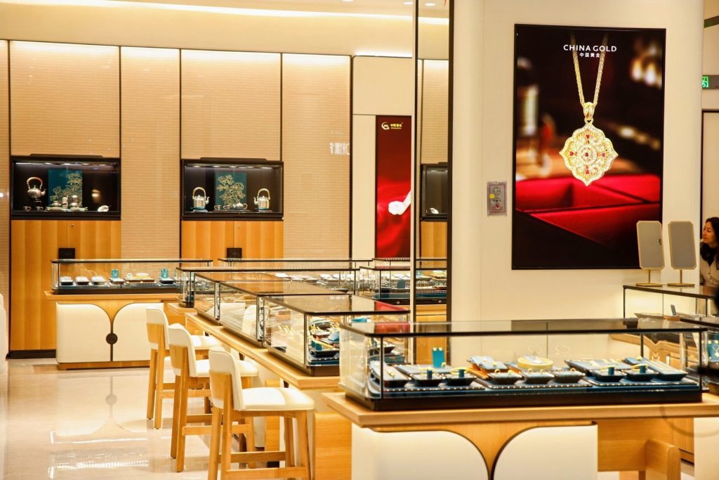 中国黄金新形象首店昆山启幕,以文化美学重构终端体验携手华润万象共启品牌新篇