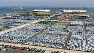 中汽协：1月新能源汽车国内销量同比下降18.9%，出口翻倍