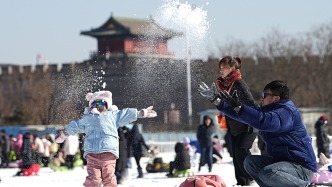 经济日报金观平：提振消费离不开系统思维