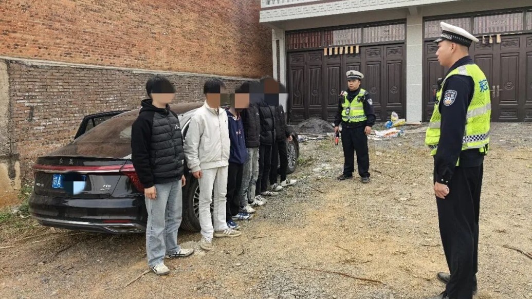 冒用父親名義租賃小轎車，廣西“大膽”少年無證駕駛被查處