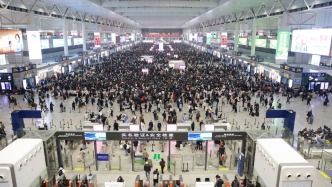 长三角铁路今日预计发送318万人次，增开夜间高铁356列
