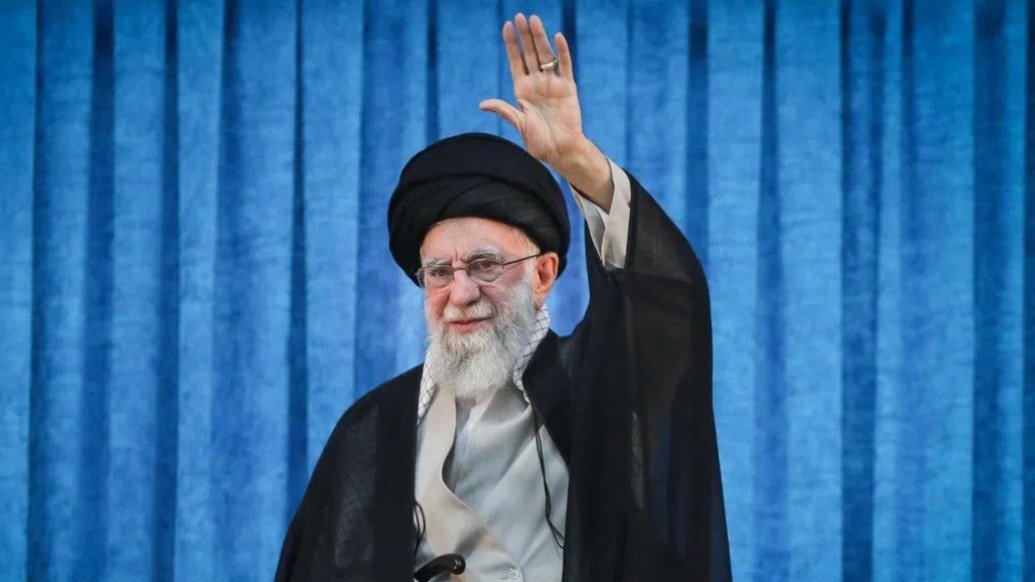 哈梅内伊呼吁团结一心让敌人绝望：人民意志胜于武力