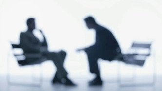 无正当职业人员冒充“国安干警”招摇撞骗，被采取刑事强制措施