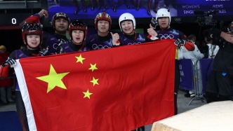 雪橇團(tuán)體接力再創(chuàng)歷史，為突破中國雪橇一直在提速