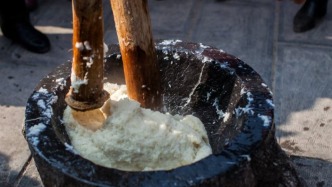 过年的9个晚上｜春节最忙碌的，永远是母亲