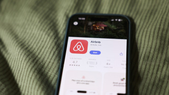 爱彼迎：去年第四季度预订额增速创两年新高，近半数体验订单未关联住宿预订