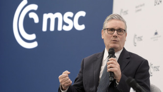 英首相：英国今年将向北大西洋和“高北地区”部署航母打击群