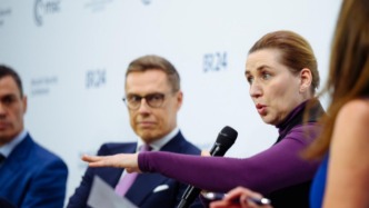 丹麦首相：格陵兰岛“不能定价”，主权必须得到尊重