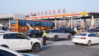 上海警方：假期首日G60高速车流量平稳，G40车流量还将提升