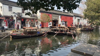 春啟新程｜朱家角船工眼中的古鎮(zhèn)之變：更年輕，更有國際范兒