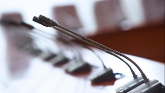 應(yīng)急管理部緊急召開調(diào)度會(huì)，督促加強(qiáng)煙花爆竹各環(huán)節(jié)安全監(jiān)管