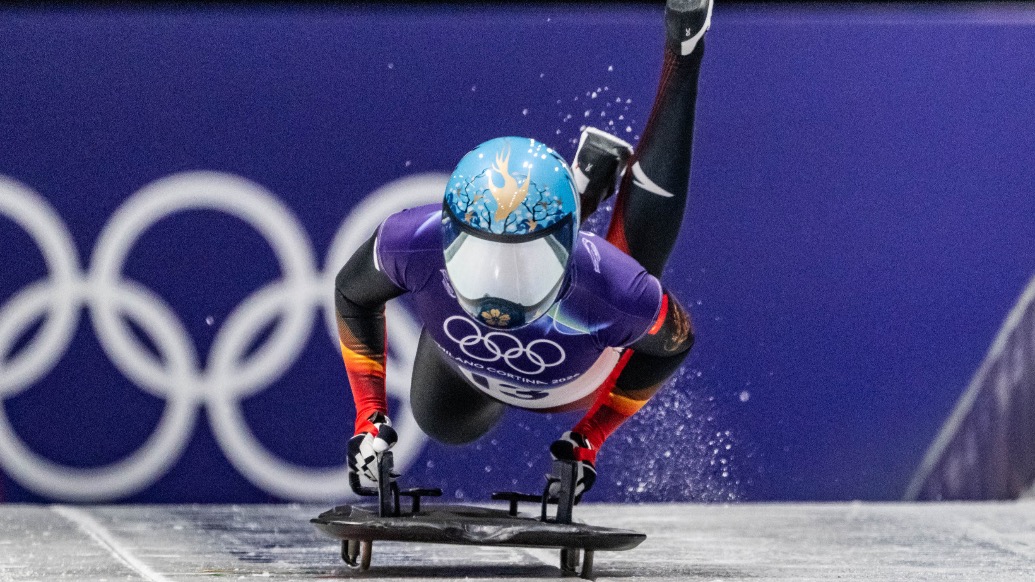 赵丹：从北京到米兰，她都是中国女子钢架雪车前行的追光者