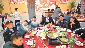 新春走基层｜他们除夕不返乡，在“司机之家”吃出最暖的团圆