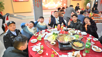 春启新程｜来沪十余年，一名网约车司机的“反向团圆”