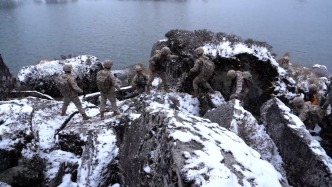 雪山、密林，西藏墨脱战位上的新春