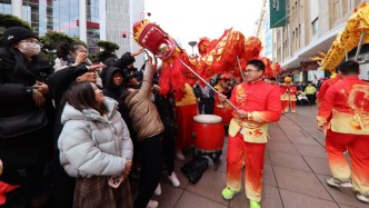 足不出“滬”過大年，非遺舞獅空降南京路步行街