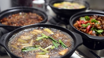 过年剩的隔夜菜怎么吃才更安全？5种高危剩菜倒掉不能吃