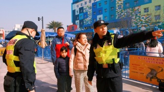 春节假期上海景点迎大客流，警方“一点一方案”保障平稳有序