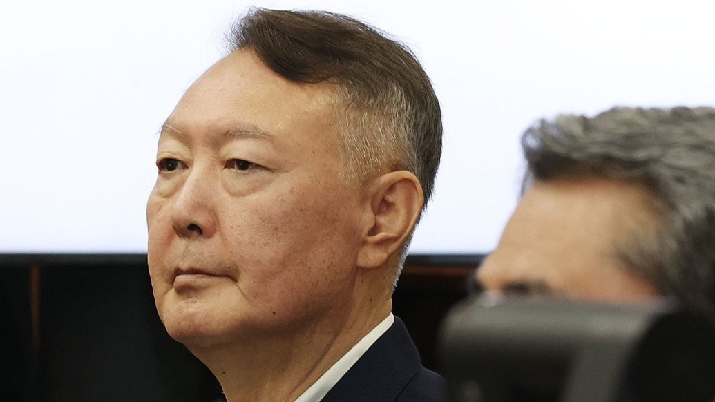 韩国前总统尹锡悦涉嫌发动内乱案一审被判处无期徒刑