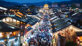 史上最長(zhǎng)春節(jié)假期｜假期過(guò)半“搶閘客”回流帶動(dòng)二次短途游，三亞免稅店銷售額屢創(chuàng)新高