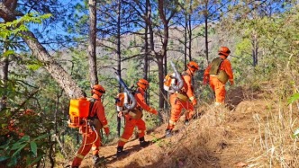 大理消防开展防火专项行动：踏查重点林区，对高火险区进行增湿