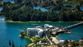 最長春節(jié)，年輕人把年過到海外