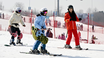 兩部門聯(lián)合開展“冰雪+文旅”產(chǎn)業(yè)系列人才供需對(duì)接活動(dòng)