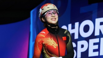 距领奖台一步之遥，短道小将杨婧茹还想滑得更快