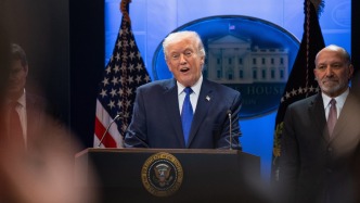 违法征收的关税会退吗？特朗普含糊其辞：最高法院裁决有缺陷，这事儿得打官司