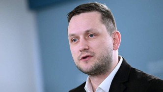 格陵兰岛自治政府总理拒绝特朗普拟派医院船提议