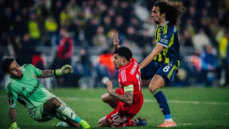 3-0！英超保级队吊打土超豪门，尤文成笑柄，第一联赛太残酷！