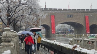 西安降雪变身“长安”，风雪“降速”返程路