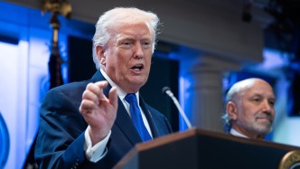 特朗普考虑加征新的国家安全关税，贸易不确定性致美股下跌