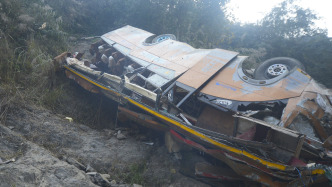 第1现场｜尼泊尔严重车祸致19人遇难，含1名中国公民