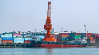 广东新春第一会聚焦制造业与服务业协同发展，着力破解“老规矩管新质生产力”的问题