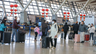 最高43.8万人次，春节假期上海机场单日客流量连续3天刷新纪录