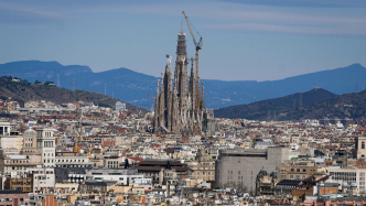 建了144年的巴塞羅那圣家堂終于封頂，完工至少還要10年