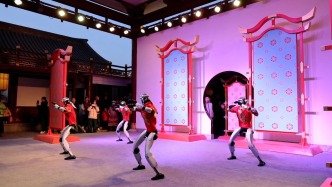 春节假期国内出游5.96亿人次，总花费超8034亿元