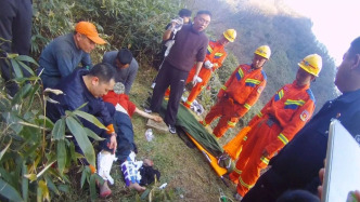女子春节期间登山摔伤致被困，四川广元多方力量成功营救