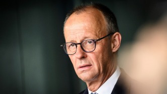 德国总理携高规格商业代表团访华