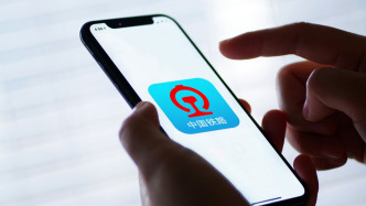 铁路部门回应“半夜候补成功1700元车票作废”：乘客另购车票却未取消此前的候补订单