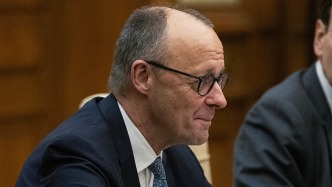 德国总理默茨抵达杭州继续中国之行