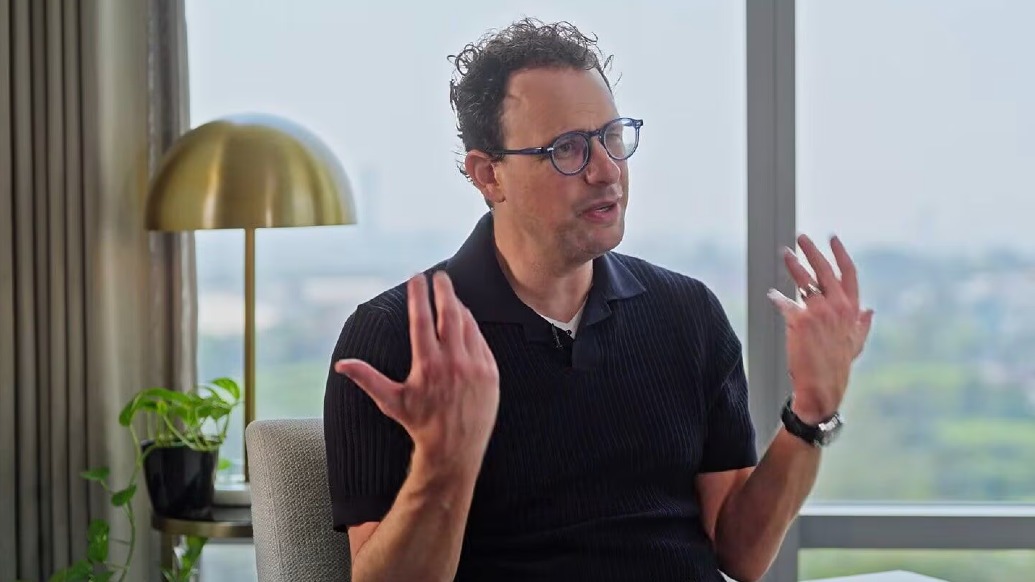 Anthropic CEO警告：套个壳就想赢的时代过去了