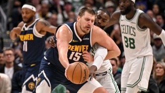 NBA｜掘金终结绿军客场五连胜，马刺时隔十年再取十连胜