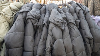 伪造厂名、以次充好，多家羽绒服厂商被处罚