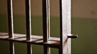 一女性外卖送餐员遭21岁男顾客多次骚扰，警方：男子已被行拘