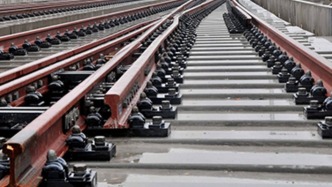 铁路工程使用不合格建材，中铁八局被成都铁路监管局罚款60万余元