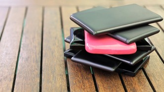 内存供应挑战持续：IDC大幅下调今年智能手机全球出货量，同比下滑近13%